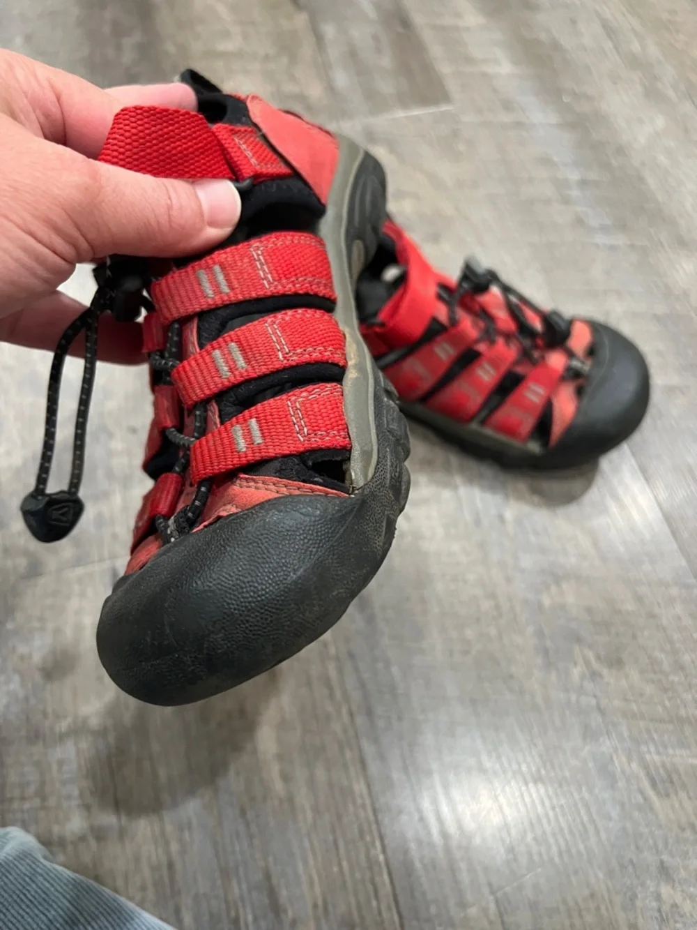 KEEN Kids Red and Black Closed-Toe Outdoor Sandals
